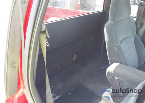 1999 Chevrolet S-10 Ls z USA, uszkodzony, nr VIN 1GCCS19X2X8185029